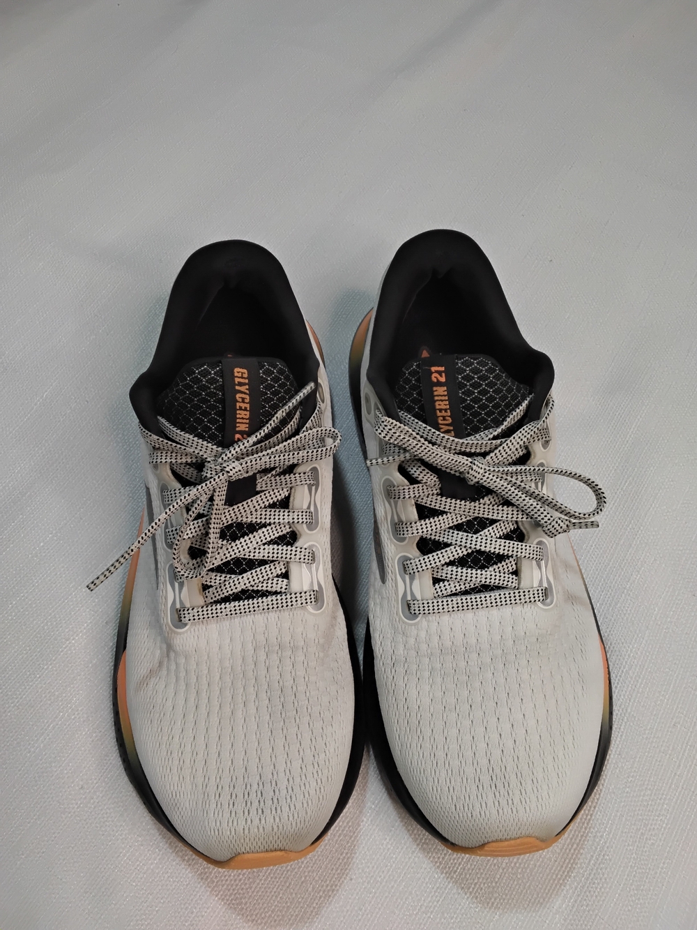 Brooks Glycerin 21 Women's Black and Tan  Running Shoes Sz 12.